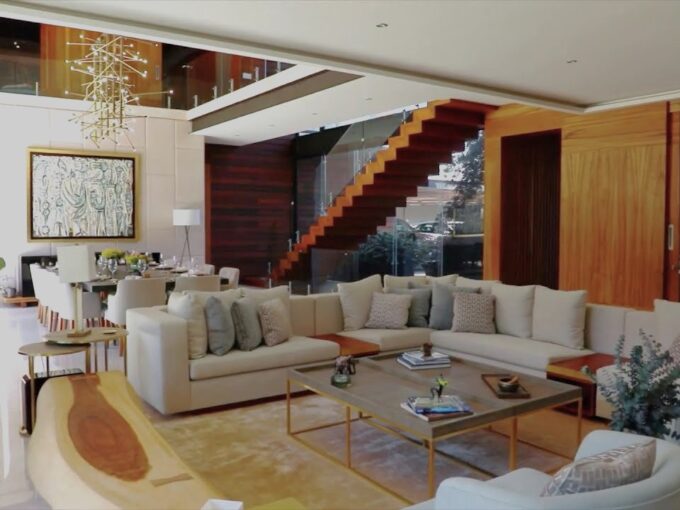 Triplex For Sale In Gulmohar Park